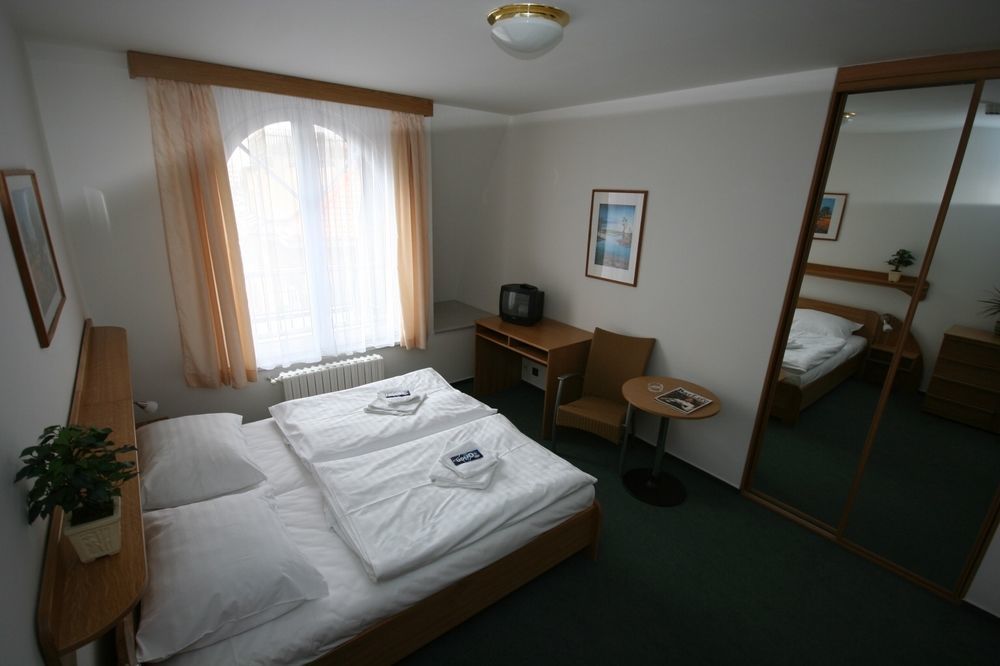 Hotel Otar Praag Buitenkant foto