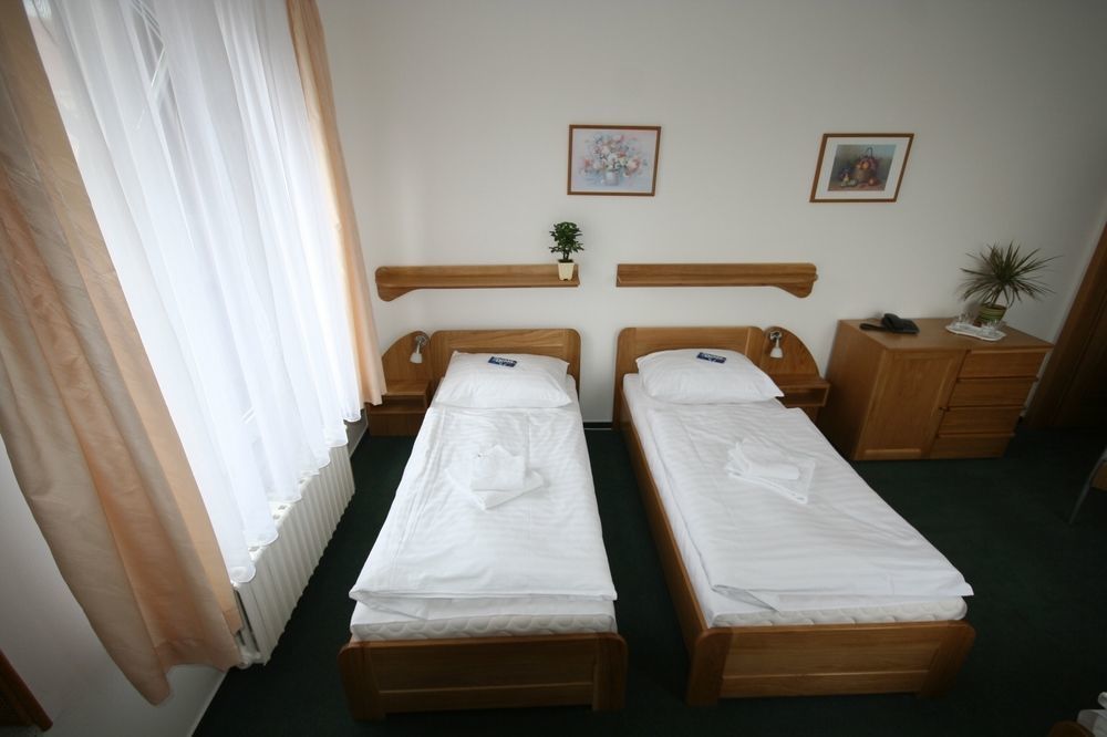 Hotel Otar Praag Buitenkant foto
