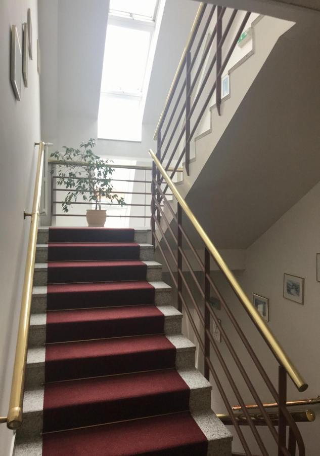 Hotel Otar Praag Buitenkant foto