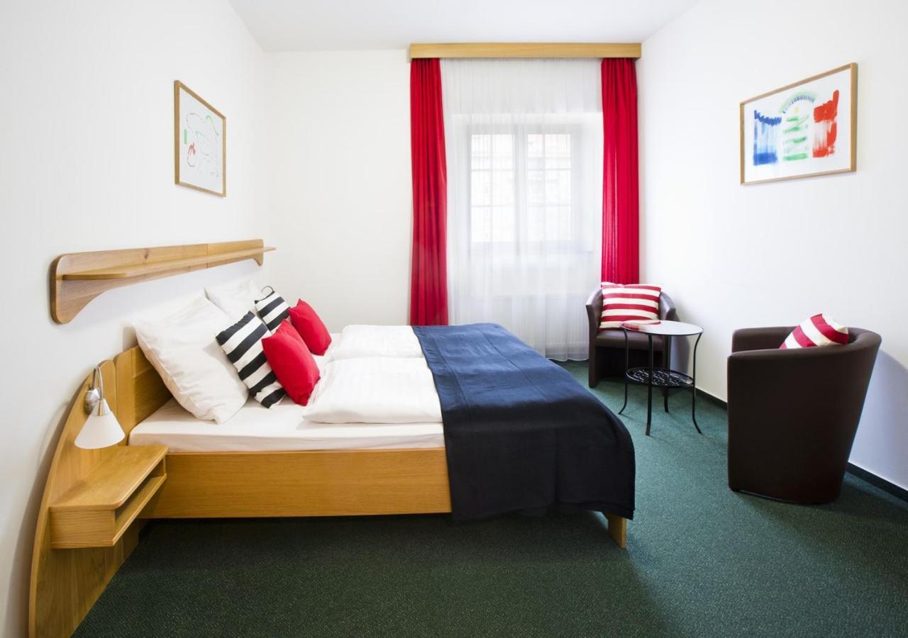 Hotel Otar Praag Buitenkant foto