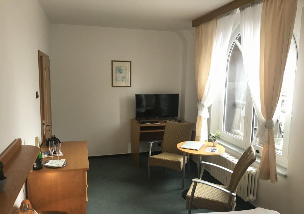 Hotel Otar Praag Buitenkant foto