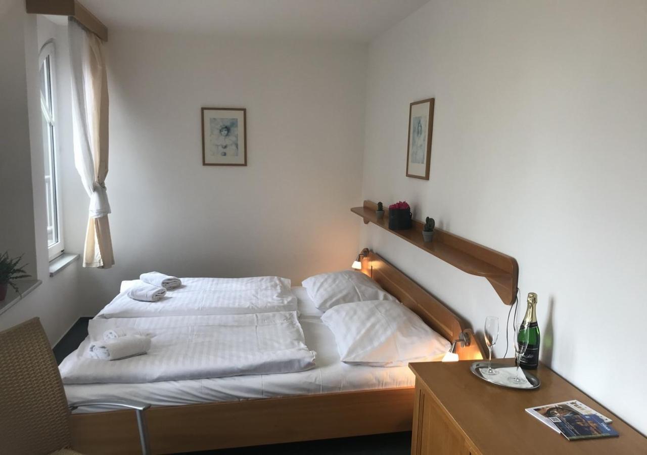 Hotel Otar Praag Buitenkant foto